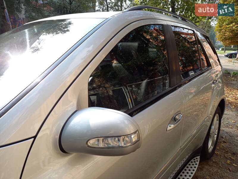 Внедорожник / Кроссовер Mercedes-Benz M-Class 2008 в Киеве