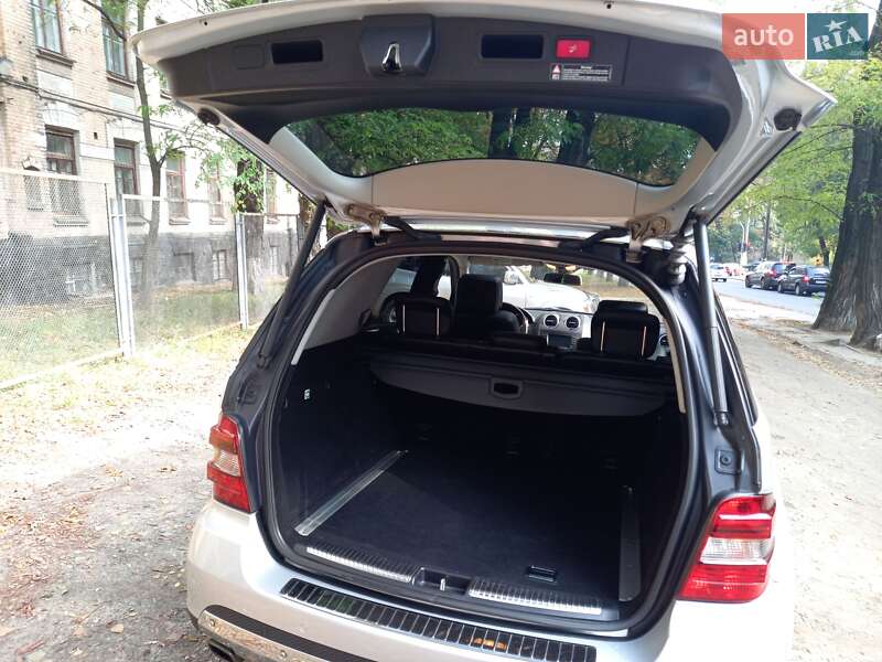 Внедорожник / Кроссовер Mercedes-Benz M-Class 2008 в Киеве