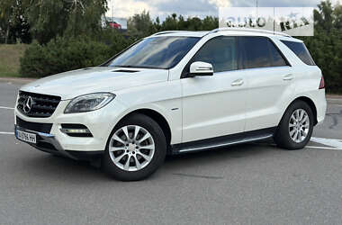 Позашляховик / Кросовер Mercedes-Benz M-Class 2012 в Києві