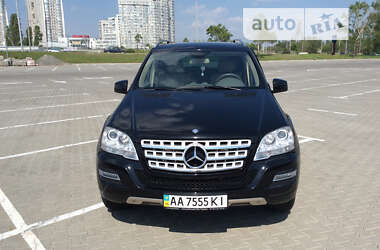 Внедорожник / Кроссовер Mercedes-Benz M-Class 2011 в Киеве