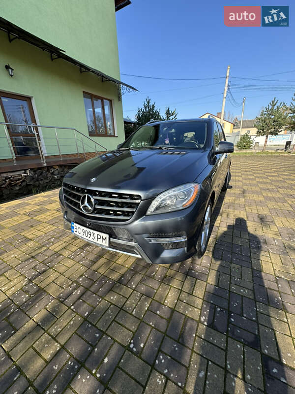 Внедорожник / Кроссовер Mercedes-Benz M-Class 2014 в Самборе