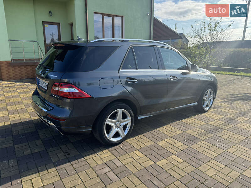 Внедорожник / Кроссовер Mercedes-Benz M-Class 2014 в Самборе