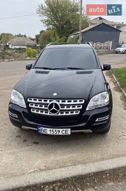 Внедорожник / Кроссовер Mercedes-Benz M-Class 2011 в 