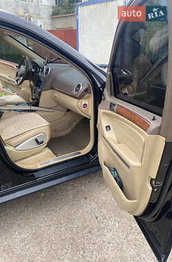 Внедорожник / Кроссовер Mercedes-Benz M-Class 2011 в 