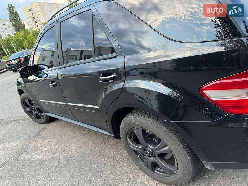 Внедорожник / Кроссовер Mercedes-Benz M-Class 2008 в Южноукраинске