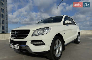 Позашляховик / Кросовер Mercedes-Benz M-Class 2013 в Одесі