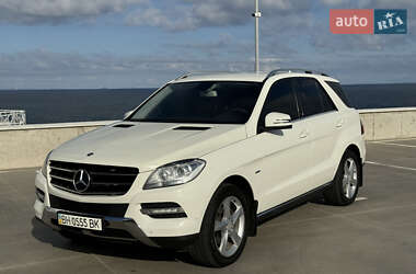 Позашляховик / Кросовер Mercedes-Benz M-Class 2013 в Одесі