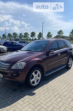 Внедорожник / Кроссовер Mercedes-Benz M-Class 2008 в Киеве