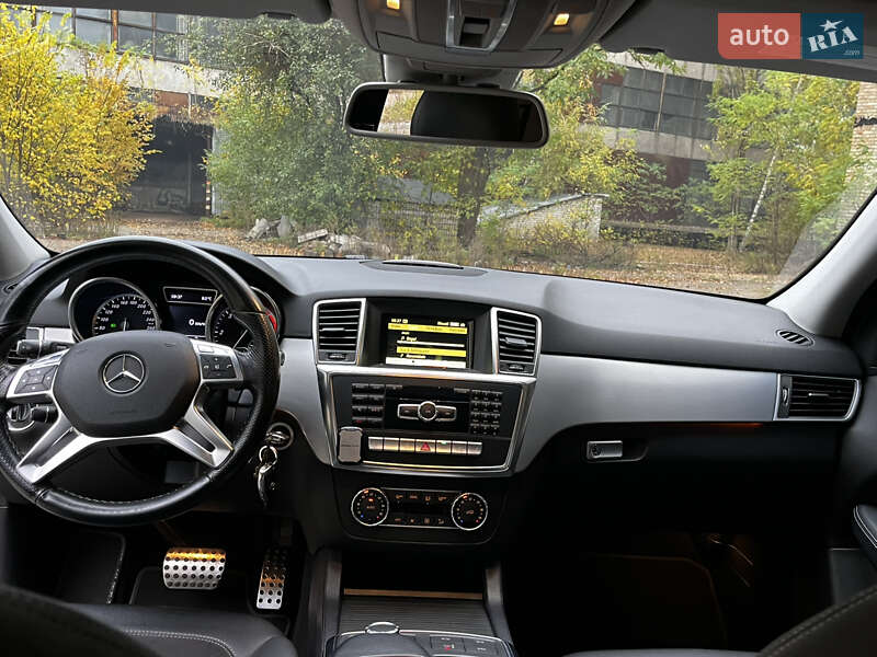 Внедорожник / Кроссовер Mercedes-Benz M-Class 2012 в Киеве