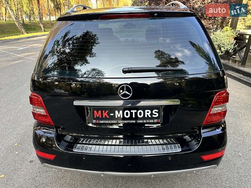 Внедорожник / Кроссовер Mercedes-Benz M-Class 2010 в Киеве