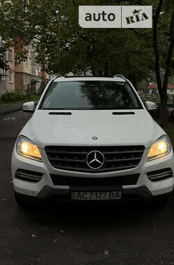 Позашляховик / Кросовер Mercedes-Benz M-Class 2011 в Луцьку