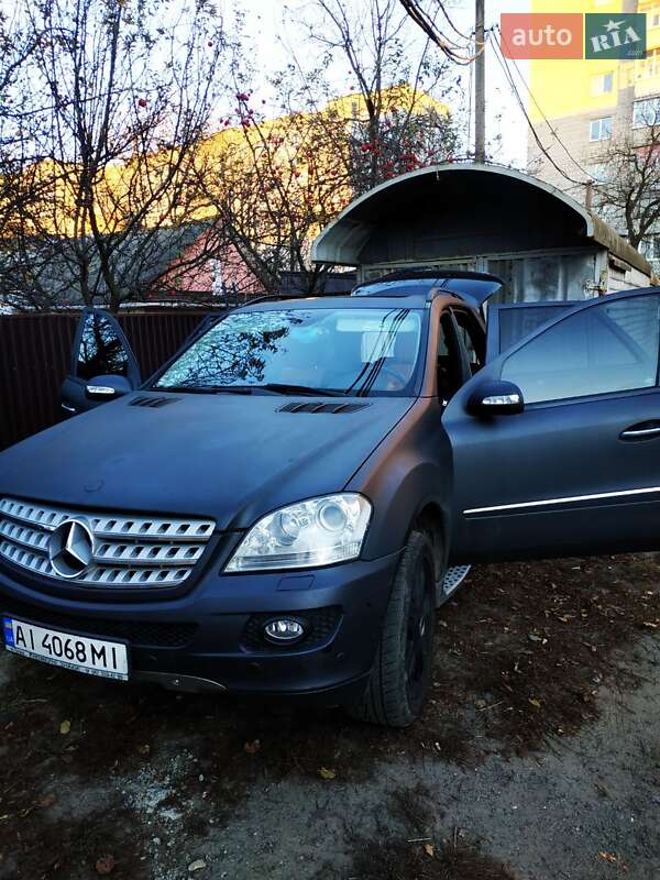 Mercedes-Benz M-Class 2008