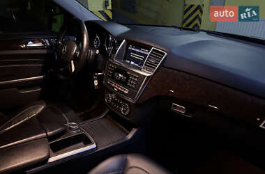 Внедорожник / Кроссовер Mercedes-Benz M-Class 2012 в 