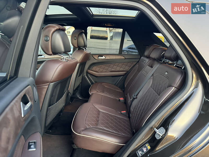 Позашляховик / Кросовер Mercedes-Benz M-Class 2012 в Бродах