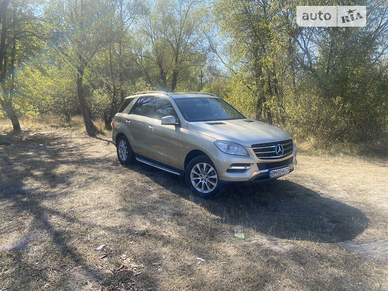 Внедорожник / Кроссовер Mercedes-Benz M-Class 2011 в Конотопе