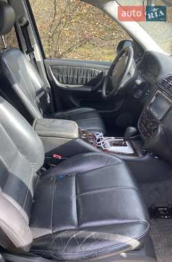 Внедорожник / Кроссовер Mercedes-Benz M-Class 2001 в 