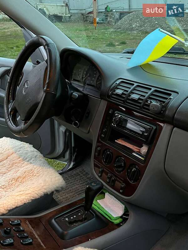 Позашляховик / Кросовер Mercedes-Benz M-Class 2000 в Гвіздці