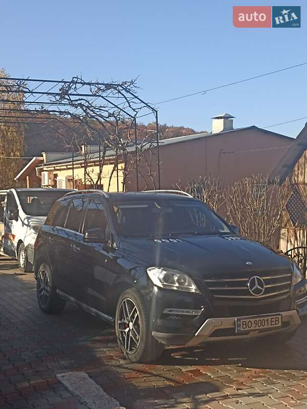 Внедорожник / Кроссовер Mercedes-Benz M-Class 2013 в Тернополе