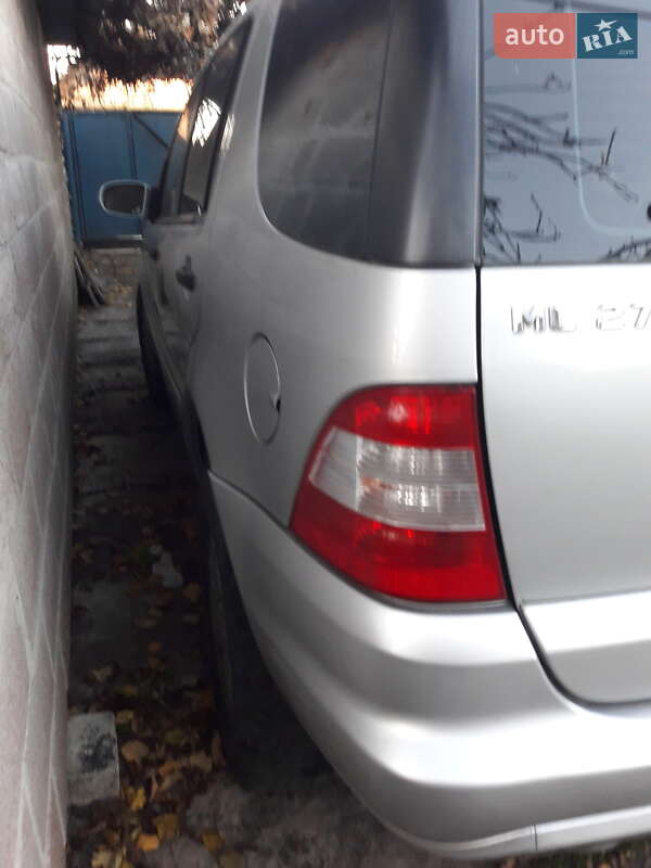 Внедорожник / Кроссовер Mercedes-Benz M-Class 2004 в Коростене