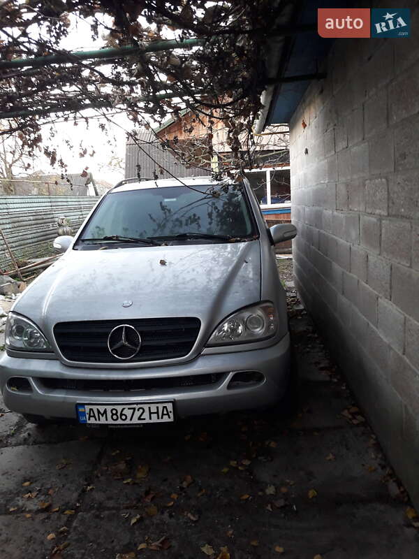 Внедорожник / Кроссовер Mercedes-Benz M-Class 2004 в Коростене