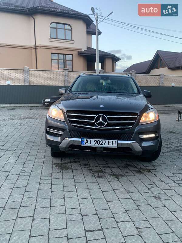 Внедорожник / Кроссовер Mercedes-Benz M-Class 2013 в 