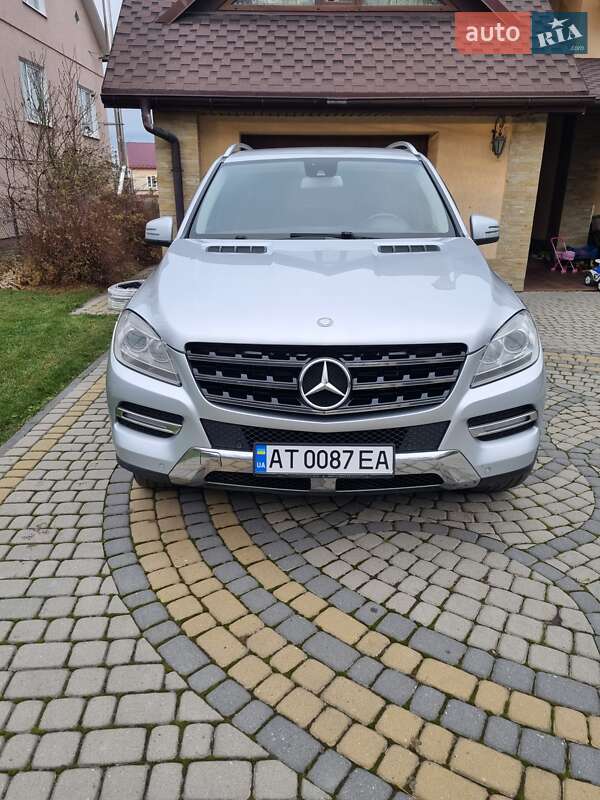 Позашляховик / Кросовер Mercedes-Benz M-Class 2011 в Рожнятові фото 22 Позашляховик / Кросовер Mercedes-Benz M-Class 2011 в Рожнятові