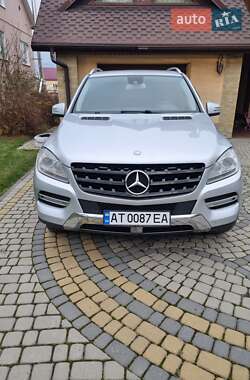 Внедорожник / Кроссовер Mercedes-Benz M-Class 2011 в 