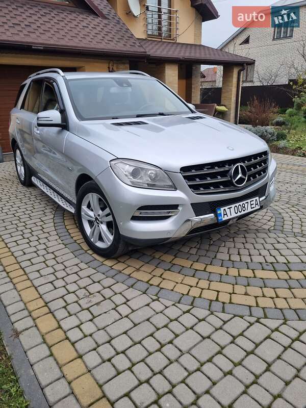 Позашляховик / Кросовер Mercedes-Benz M-Class 2011 в Рожнятові фото 26 Позашляховик / Кросовер Mercedes-Benz M-Class 2011 в Рожнятові