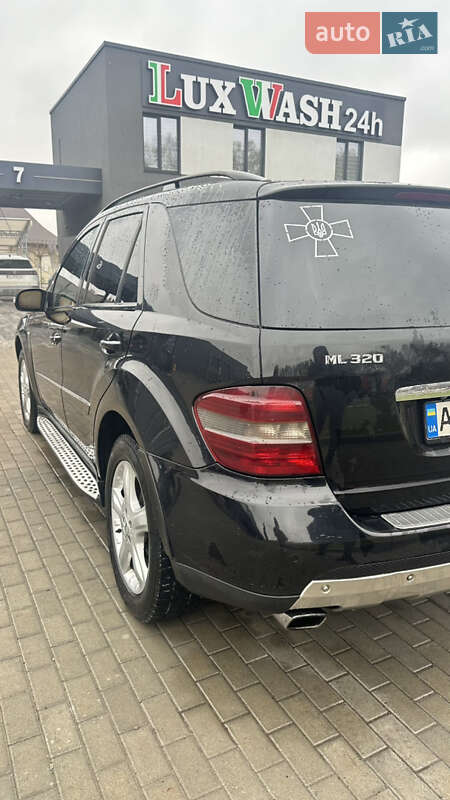 Позашляховик / Кросовер Mercedes-Benz M-Class 2007 в Луцьку