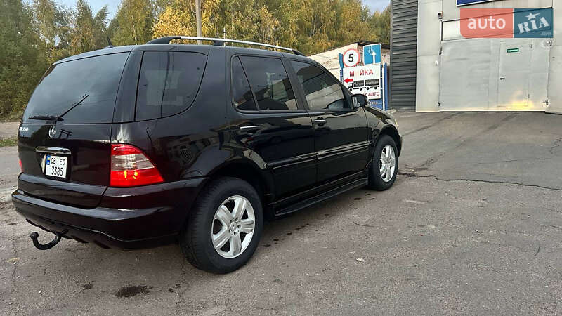Внедорожник / Кроссовер Mercedes-Benz M-Class 2005 в Прилуках