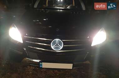 Внедорожник / Кроссовер Mercedes-Benz M-Class 2014 в Херсоне