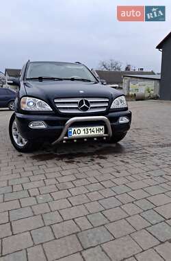 Позашляховик / Кросовер Mercedes-Benz M-Class 2002 в 