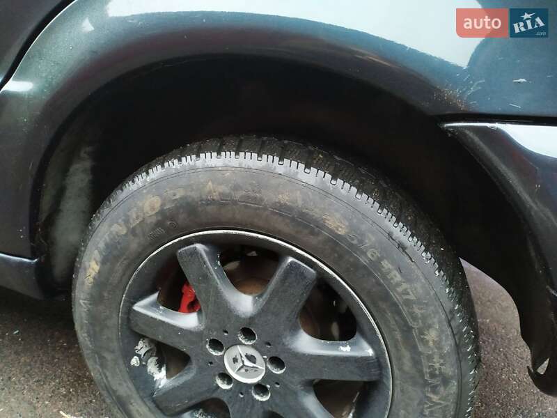 Позашляховик / Кросовер Mercedes-Benz M-Class 2002 в Києві