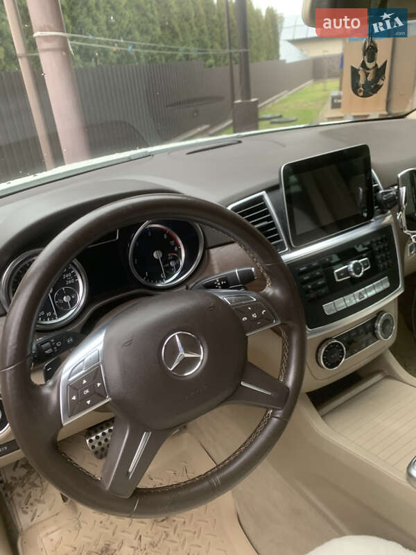 Внедорожник / Кроссовер Mercedes-Benz M-Class 2013 в Виннице