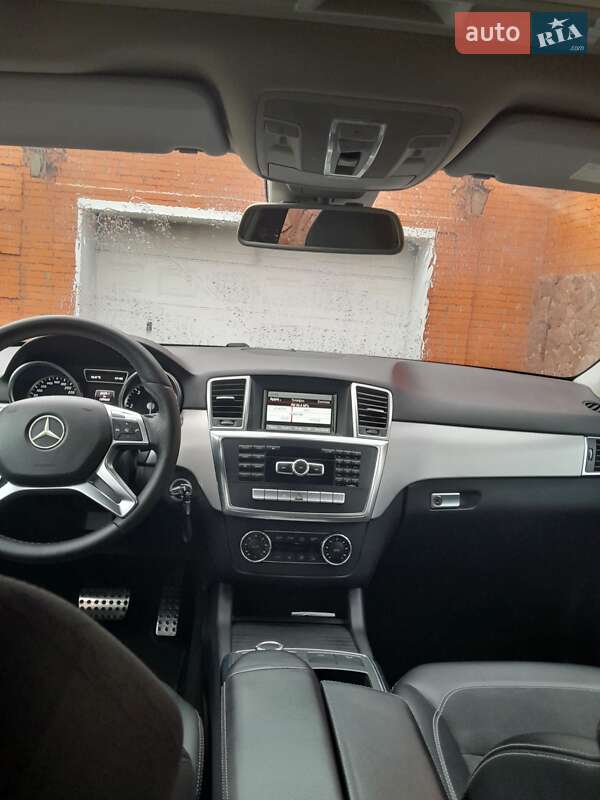 Внедорожник / Кроссовер Mercedes-Benz M-Class 2013 в Киеве