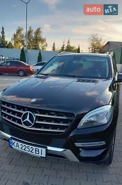 Позашляховик / Кросовер Mercedes-Benz M-Class 2013 в 