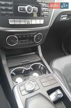 Позашляховик / Кросовер Mercedes-Benz M-Class 2013 в 