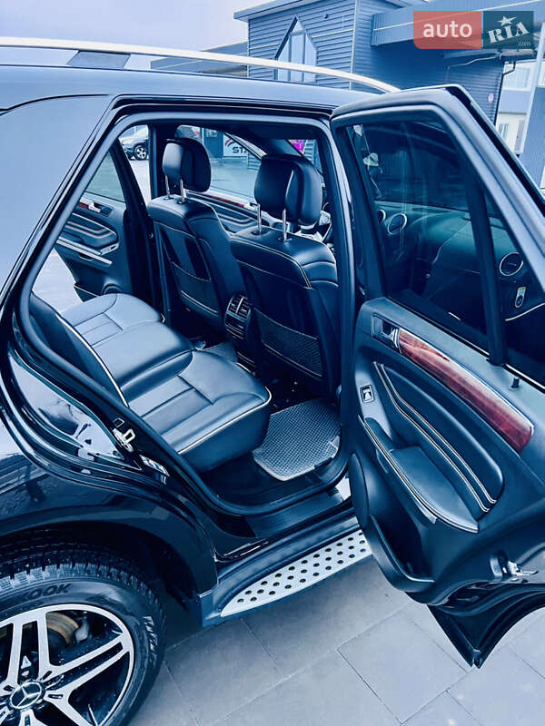 Внедорожник / Кроссовер Mercedes-Benz M-Class 2011 в Самборе