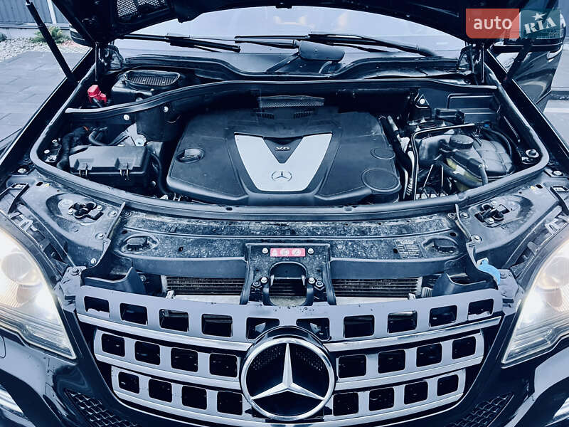 Внедорожник / Кроссовер Mercedes-Benz M-Class 2011 в Самборе