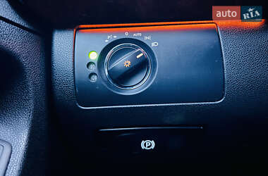 Внедорожник / Кроссовер Mercedes-Benz M-Class 2011 в 
