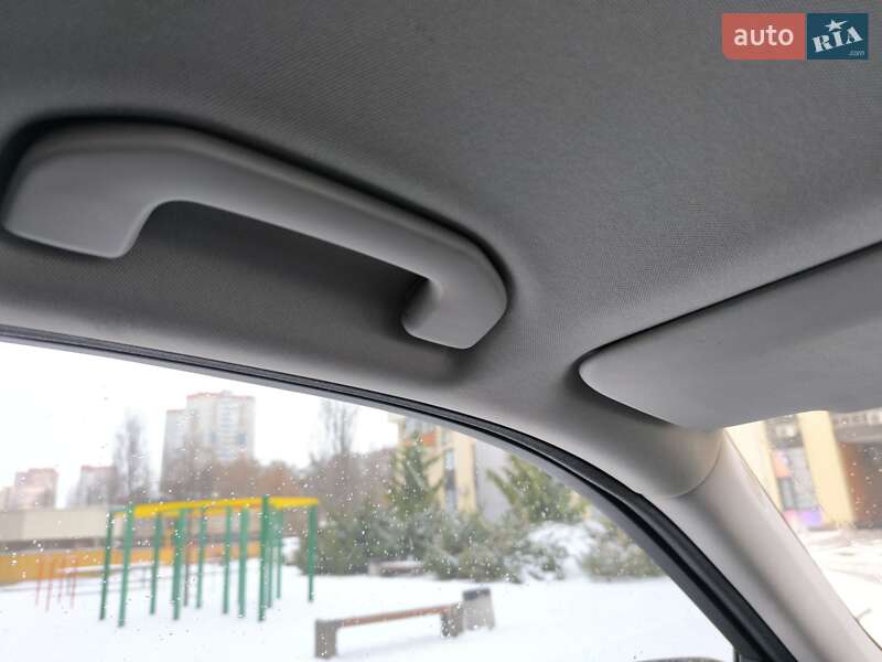 Внедорожник / Кроссовер Mercedes-Benz M-Class 2013 в Киеве