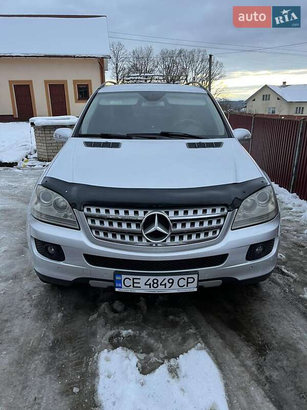 Внедорожник / Кроссовер Mercedes-Benz M-Class 2006 в 