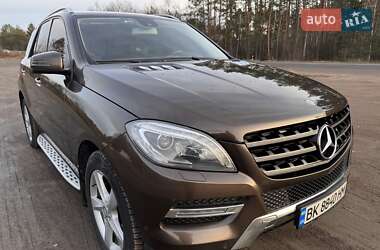 Внедорожник / Кроссовер Mercedes-Benz M-Class 2014 в Сарнах