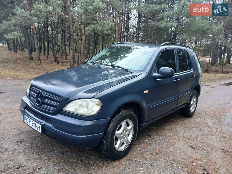 Внедорожник / Кроссовер Mercedes-Benz M-Class 2000 в Ковеле