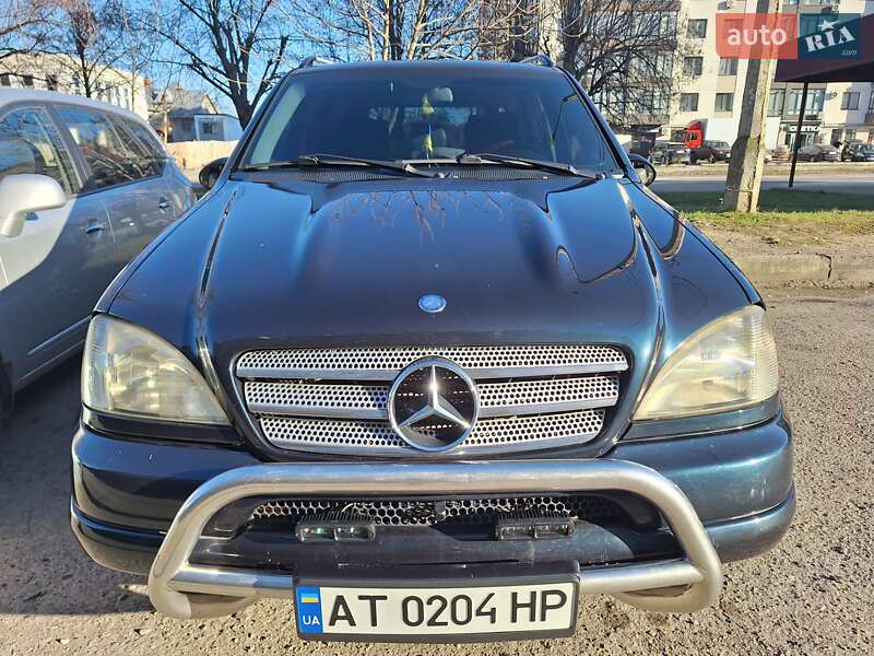Внедорожник / Кроссовер Mercedes-Benz M-Class 2001 в Ивано-Франковске