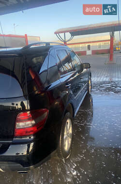 Внедорожник / Кроссовер Mercedes-Benz M-Class 2008 в 