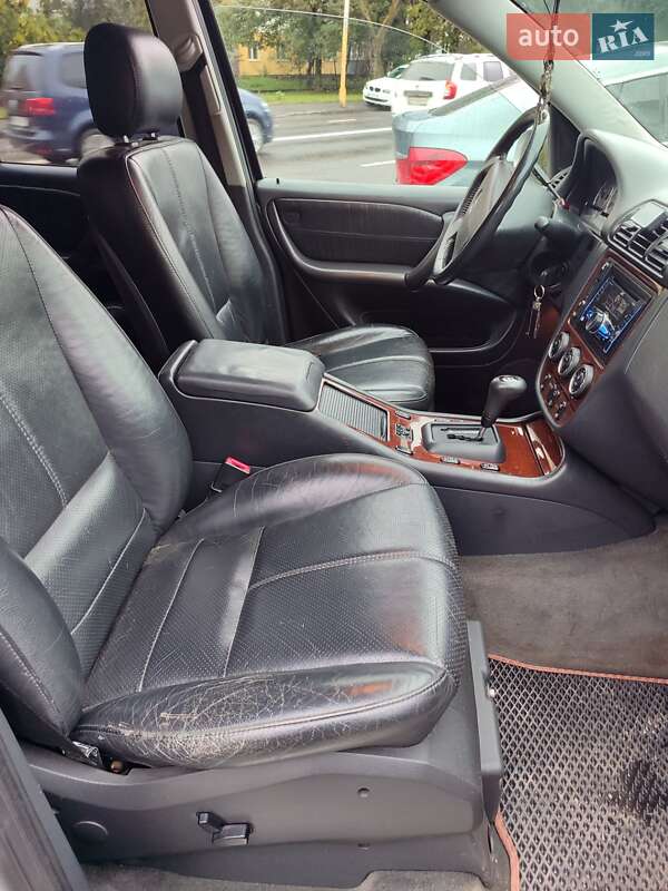 Внедорожник / Кроссовер Mercedes-Benz M-Class 2002 в Ужгороде