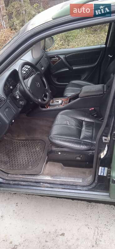 Внедорожник / Кроссовер Mercedes-Benz M-Class 2002 в Калиновке