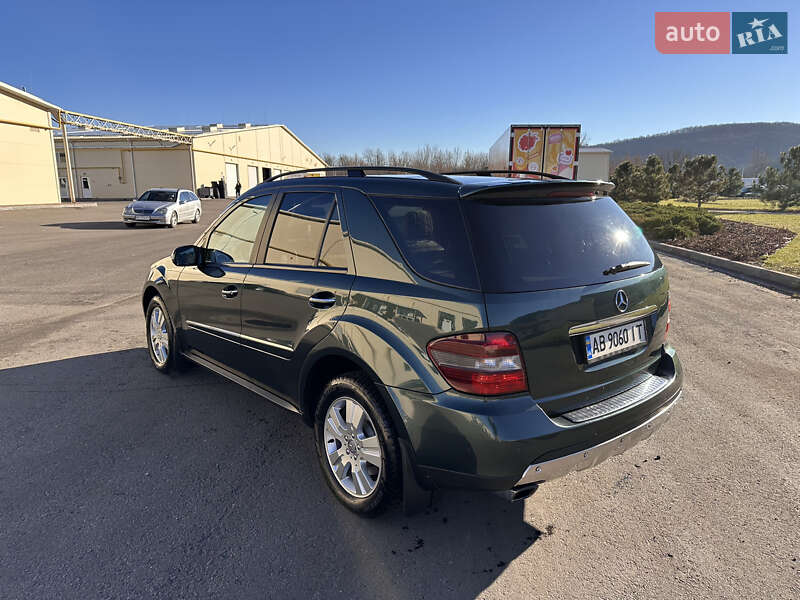 Позашляховик / Кросовер Mercedes-Benz M-Class 2008 в Могилів-Подільському