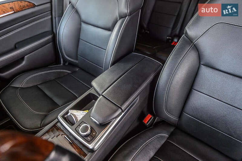 Внедорожник / Кроссовер Mercedes-Benz M-Class 2014 в Львове